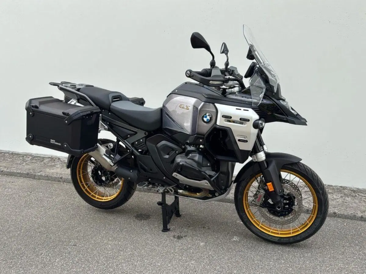 Bmw R 1300 GS Adventure Triple Black (2025 - 26) (3)
