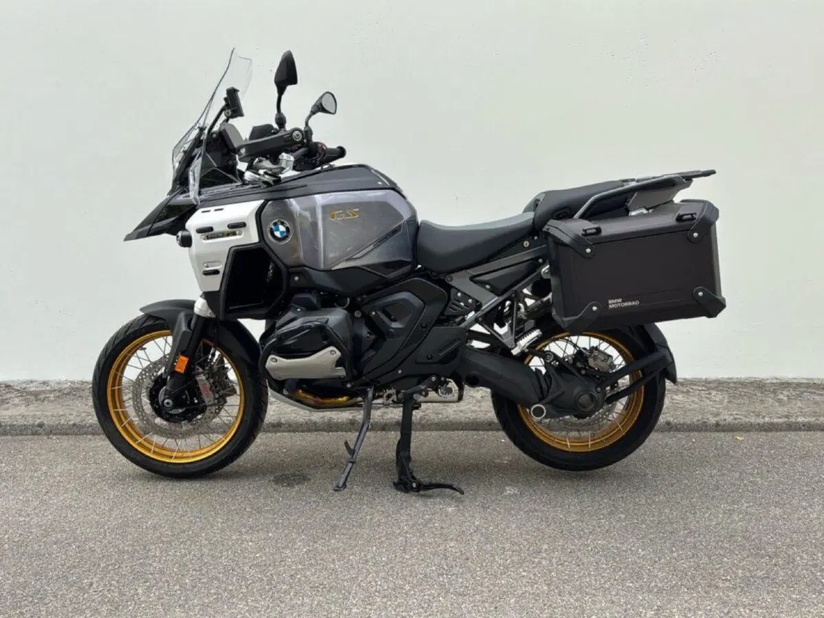 Bmw R 1300 GS Adventure Triple Black (2025 - 26) (4)