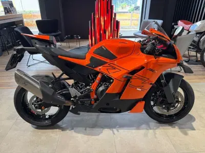 KTM 990 RC R (2026) usata