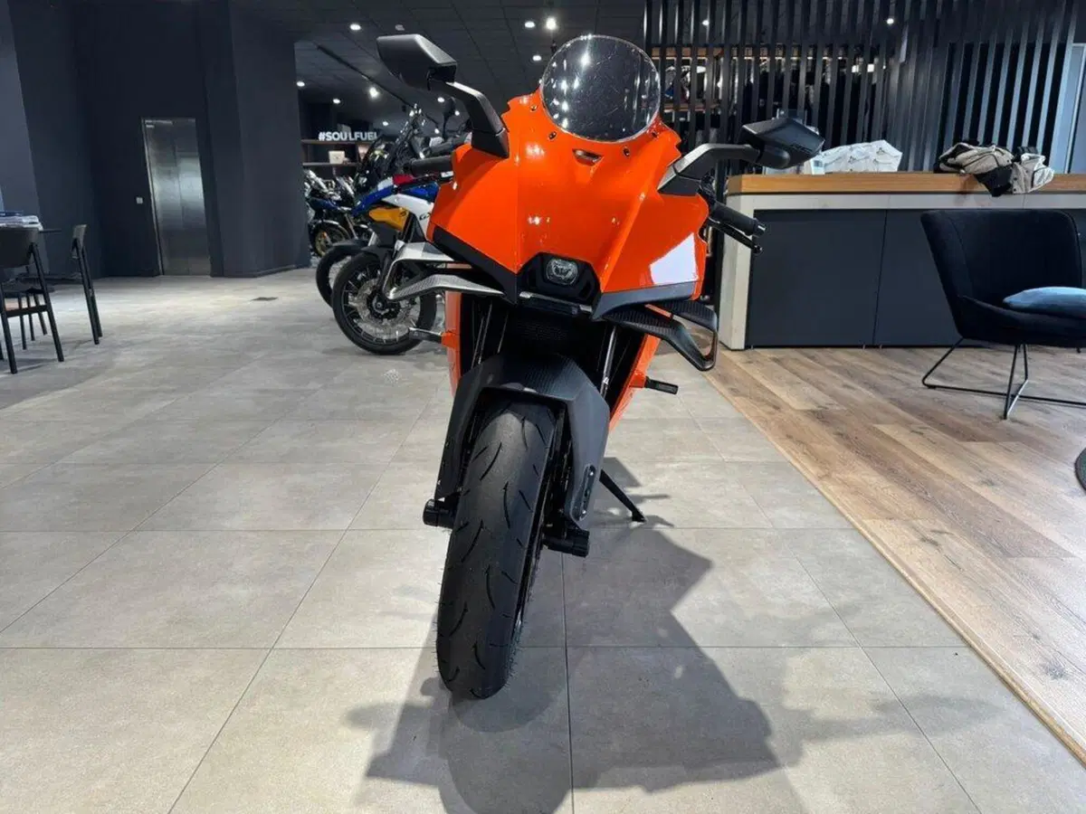 KTM 990 RC R (2026) (3)