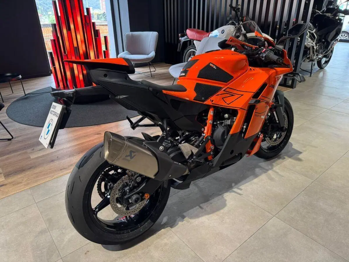 KTM 990 RC R (2026) (8)