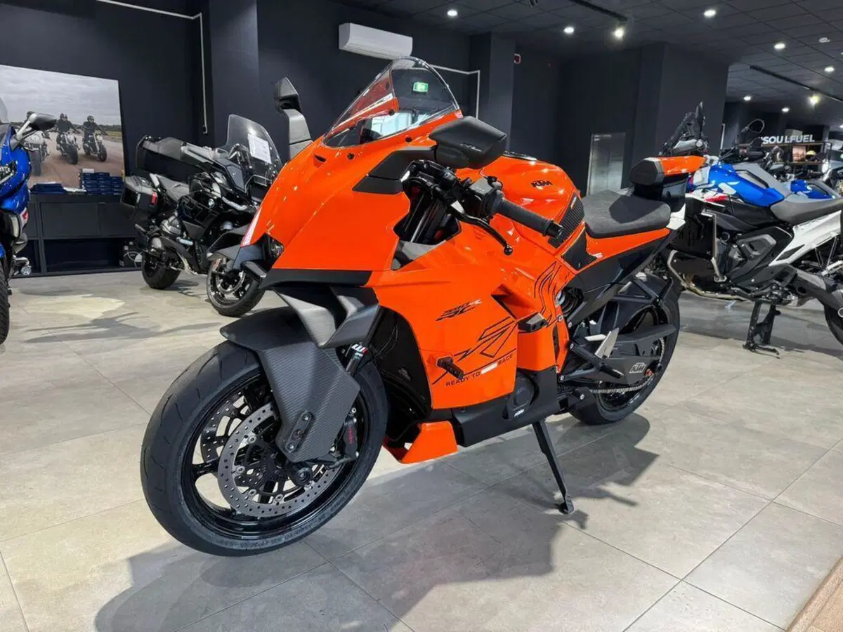 KTM 990 RC R (2026) (4)