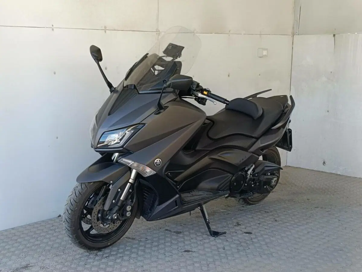 Yamaha T-Max 530 ABS (2015 - 17) (4)