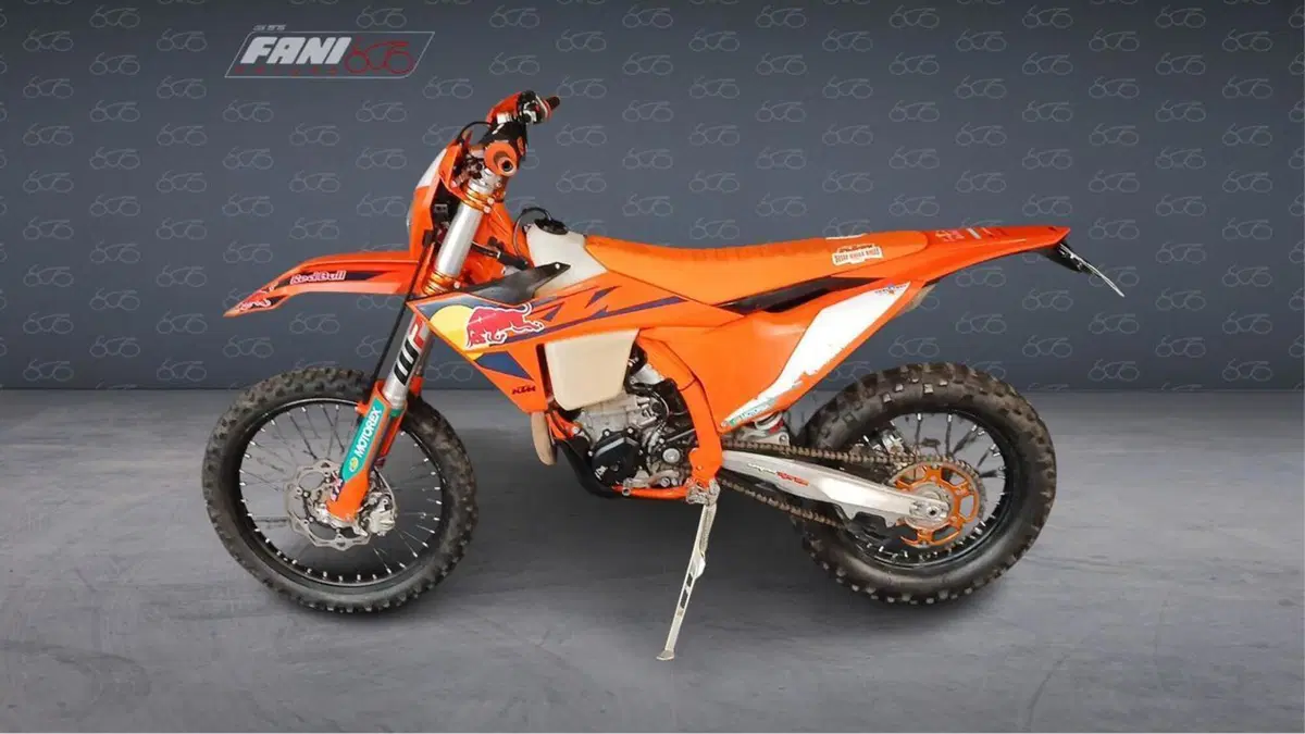 KTM 500 EXC-F Champion Edition (2025) (2)