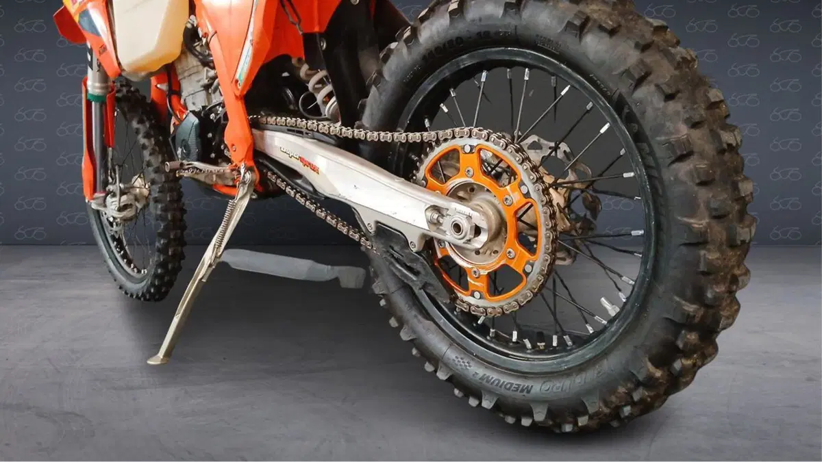 KTM 500 EXC-F Champion Edition (2025) (6)