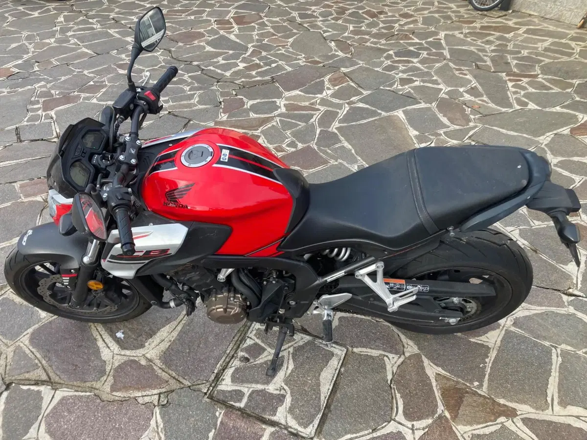 Honda CB 650 F (2017 - 18) (2)