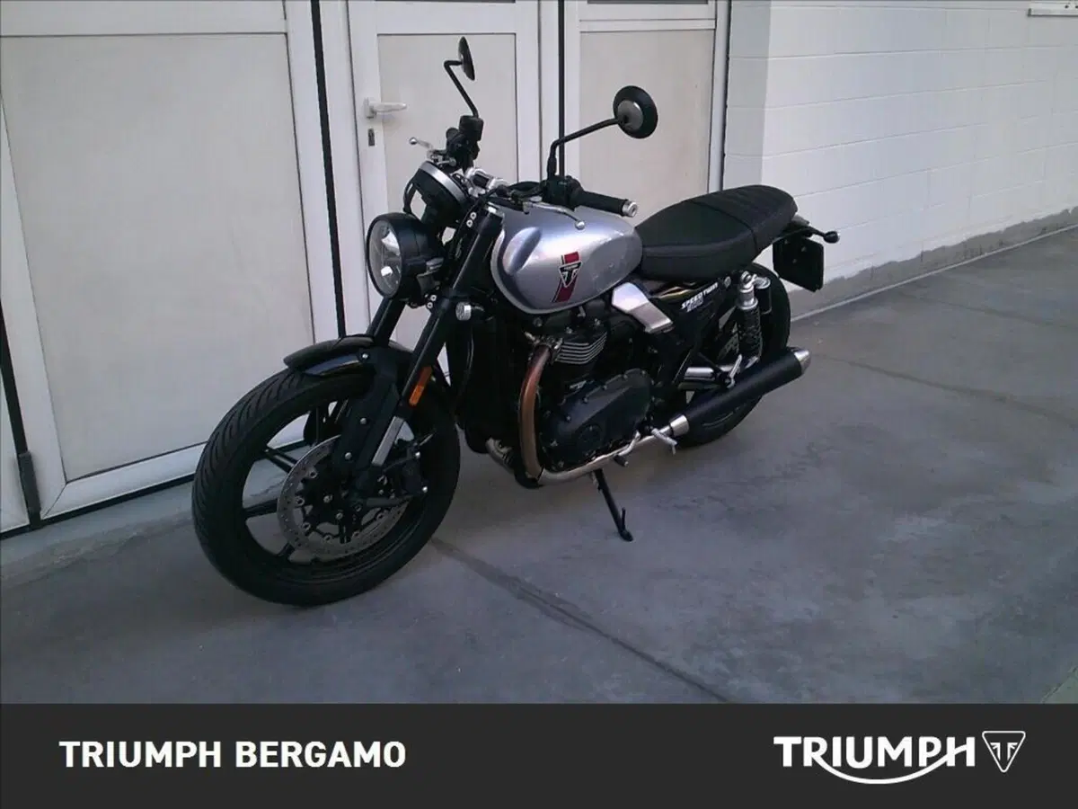 Triumph Speed Twin 900 (2025 - 26) (3)