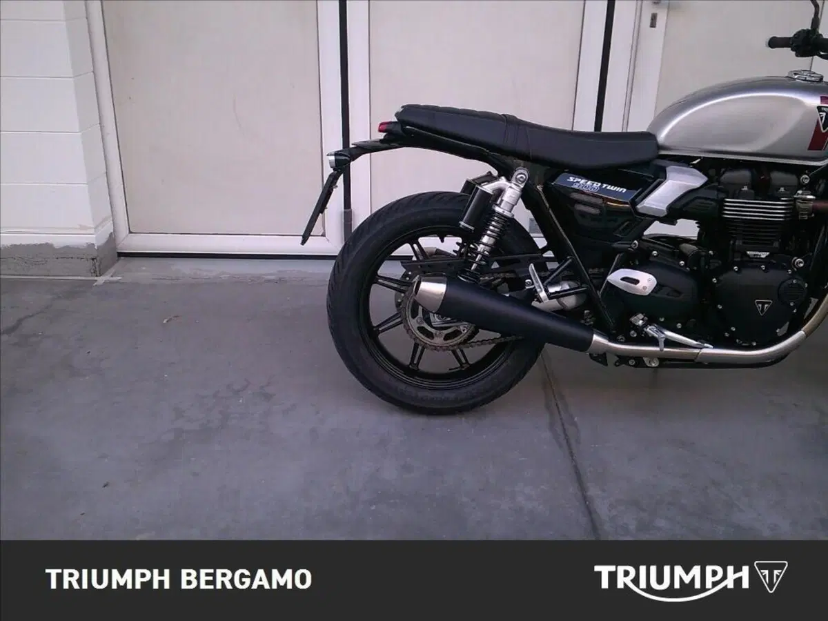 Triumph Speed Twin 900 (2025 - 26) (6)
