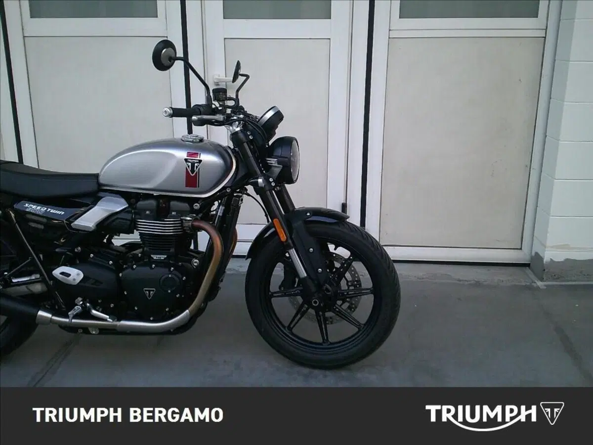 Triumph Speed Twin 900 (2025 - 26) (8)