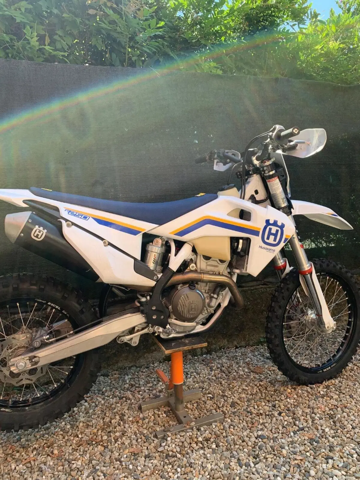 Husqvarna FE 250 Heritage (2023) (2)