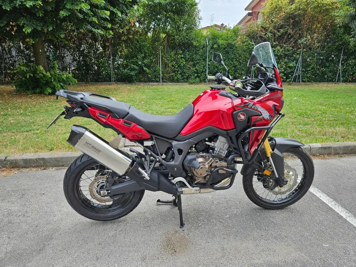 Honda Africa Twin CRF 1000L DCT ABS (2016 - 17) (2)