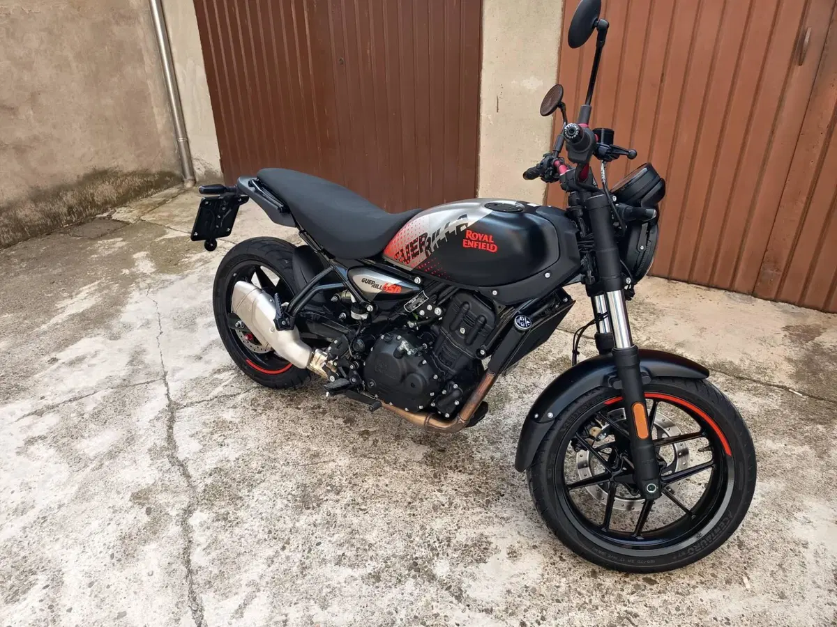 Royal Enfield Guerrilla 450 Apex (2026) (5)