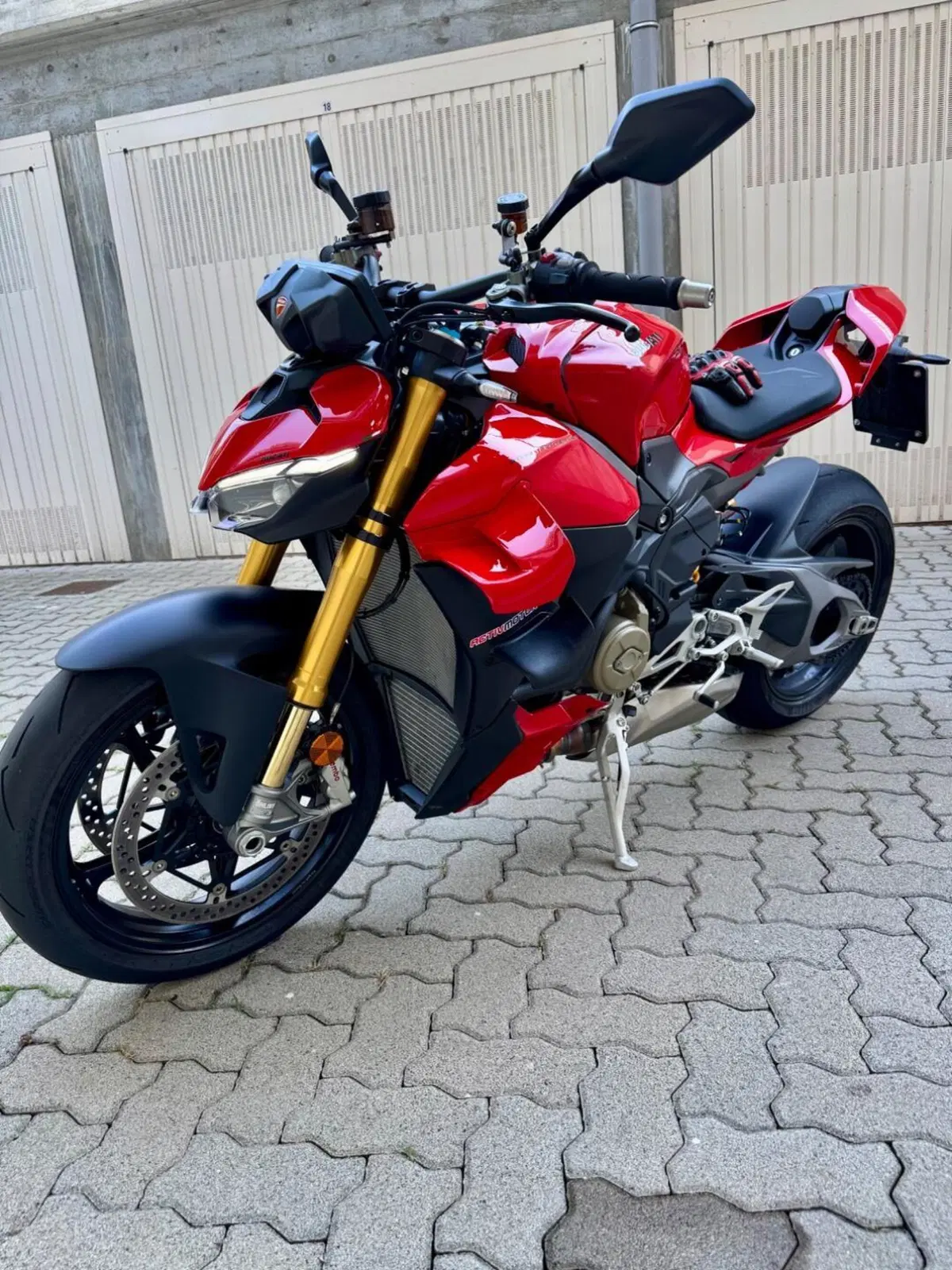 Ducati Streetfighter V4 S (2025 - 26) (2)