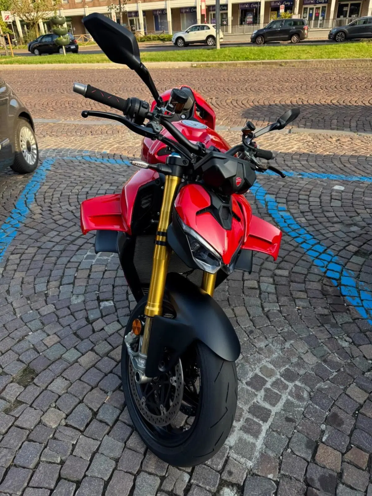 Ducati Streetfighter V4 S (2025 - 26) (8)