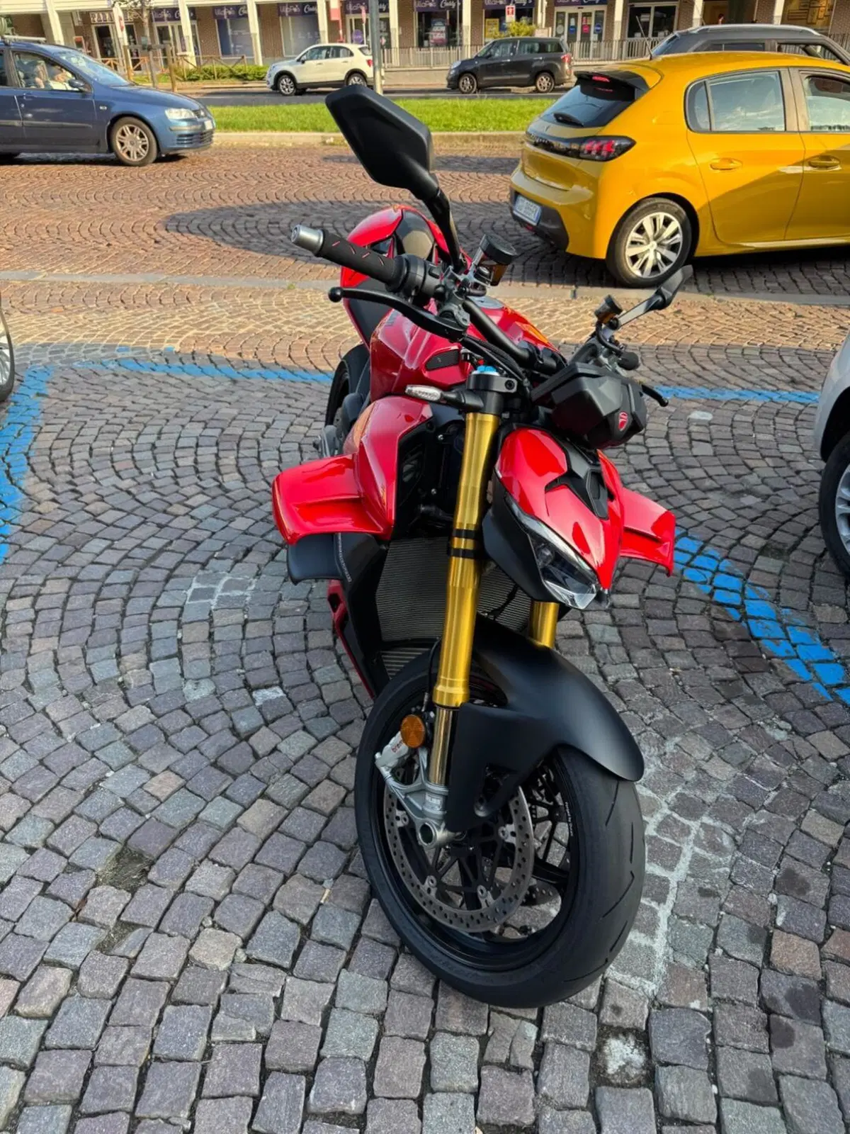 Ducati Streetfighter V4 S (2025 - 26) (9)