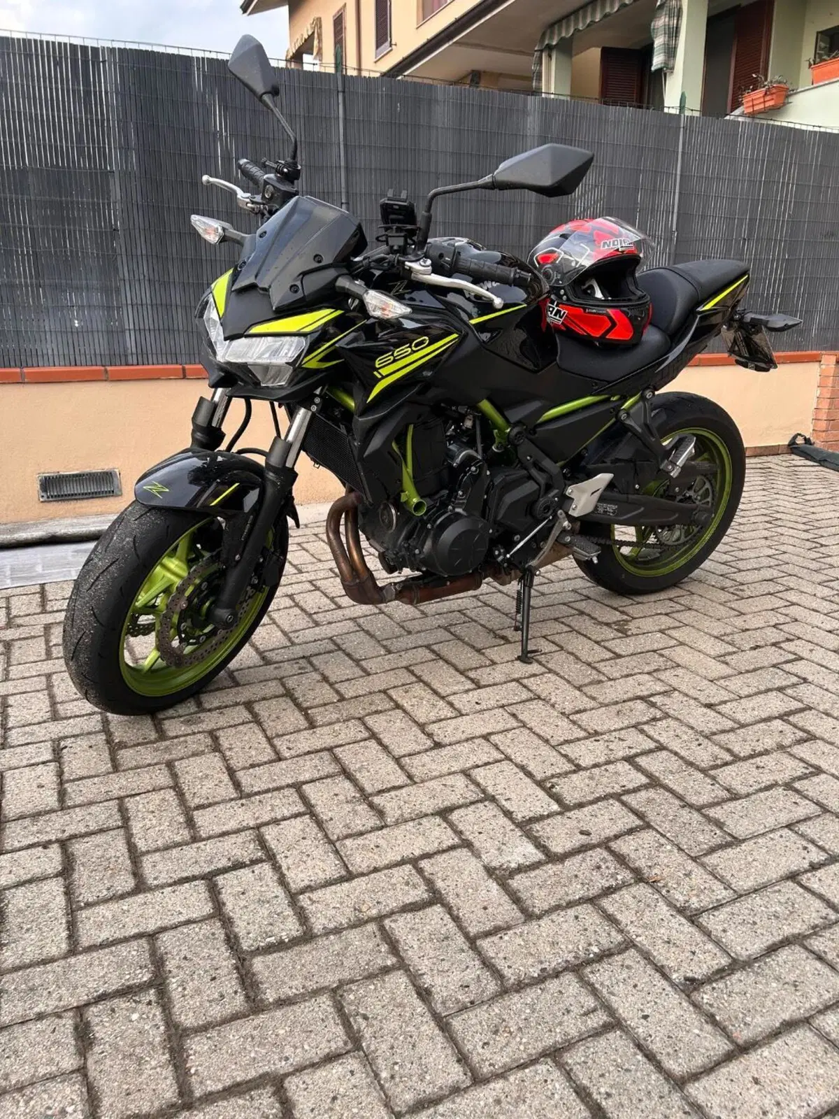 Kawasaki Z 650 (2021 - 24) (2)