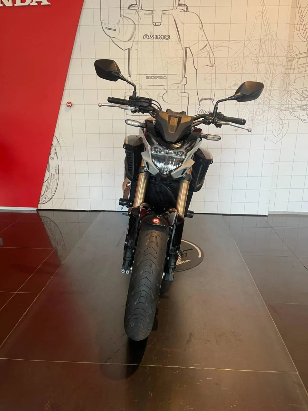 Honda CB 500 F (2022 - 23) (4)