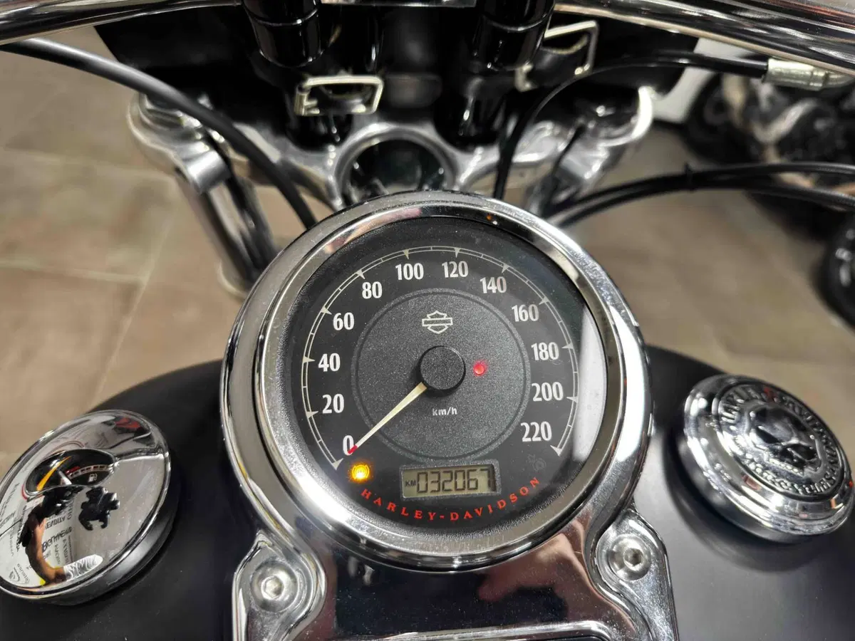 Harley-Davidson 1690 Fat Bob (2014 - 16) - FXDF (5)