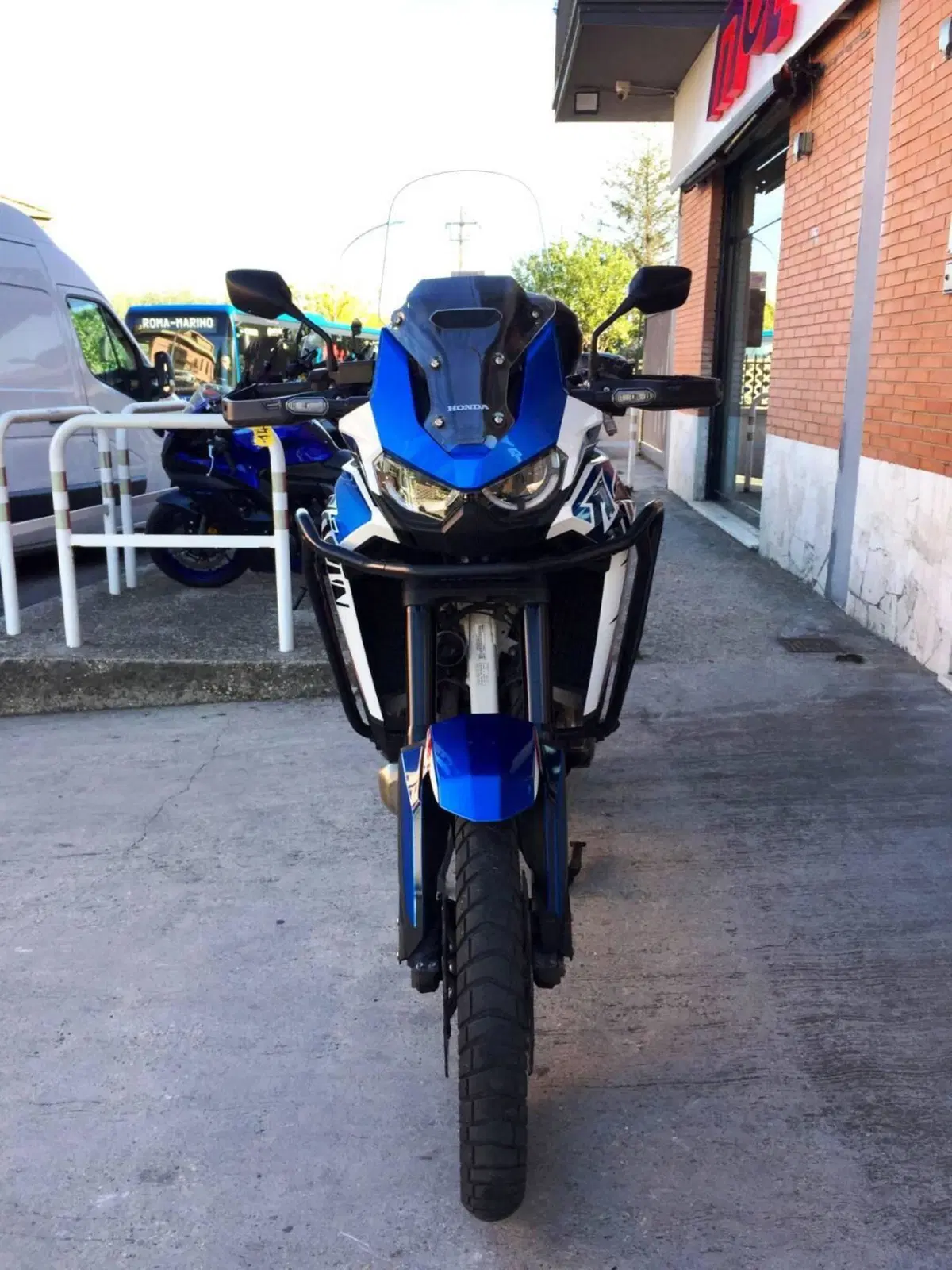 Honda Africa Twin CRF 1100L ES DCT (2024 - 26) (3)