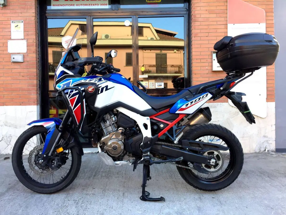Honda Africa Twin CRF 1100L ES DCT (2024 - 26) (5)