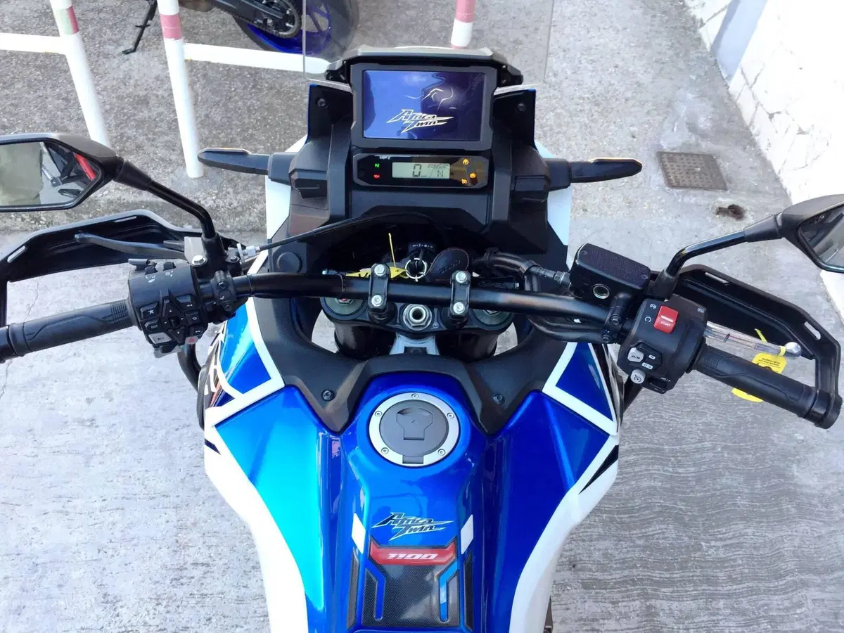Honda Africa Twin CRF 1100L ES DCT (2024 - 26) (10)