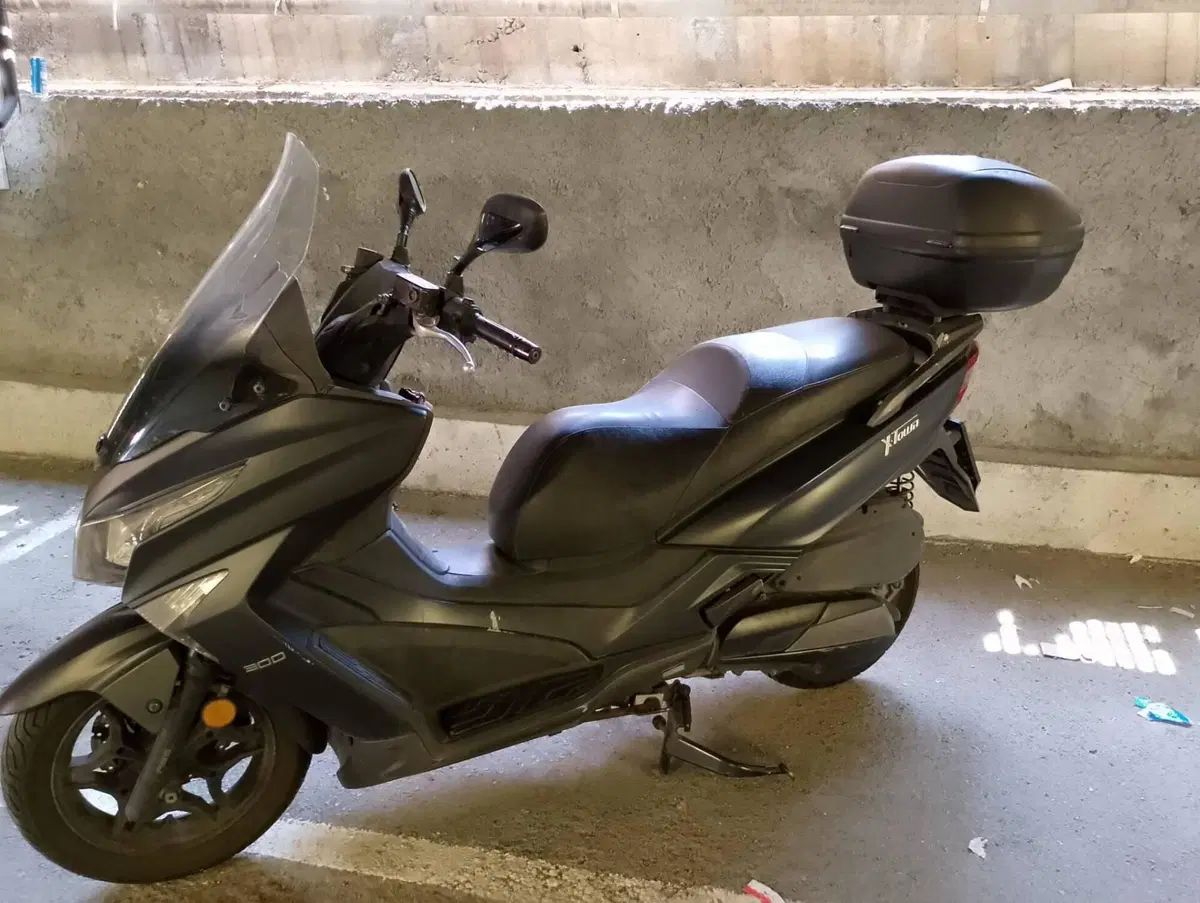 Kymco X-Town 300i ABS (2016 - 20) (3)