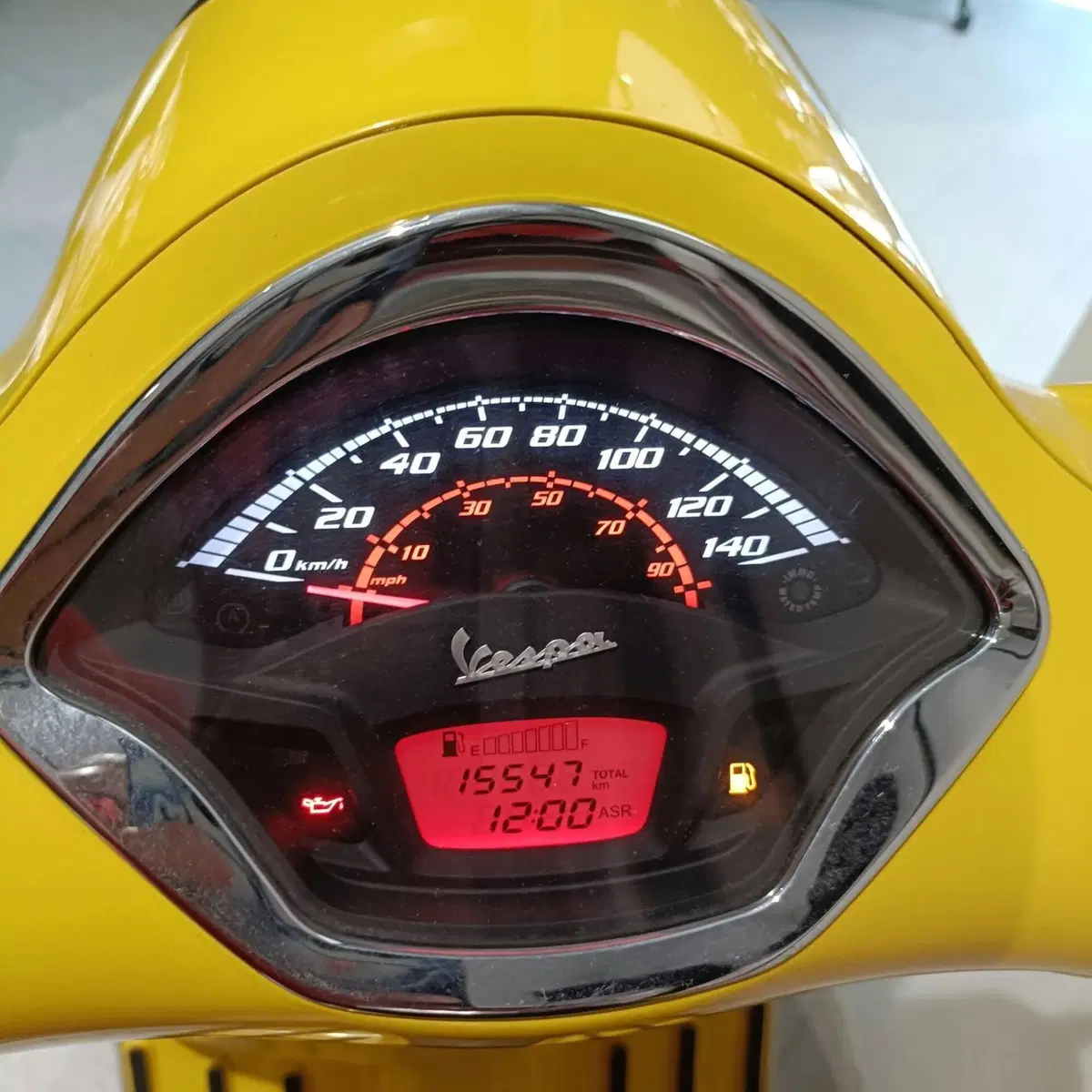 Vespa GTS 300 Super Hpe (2018 - 19) (5)