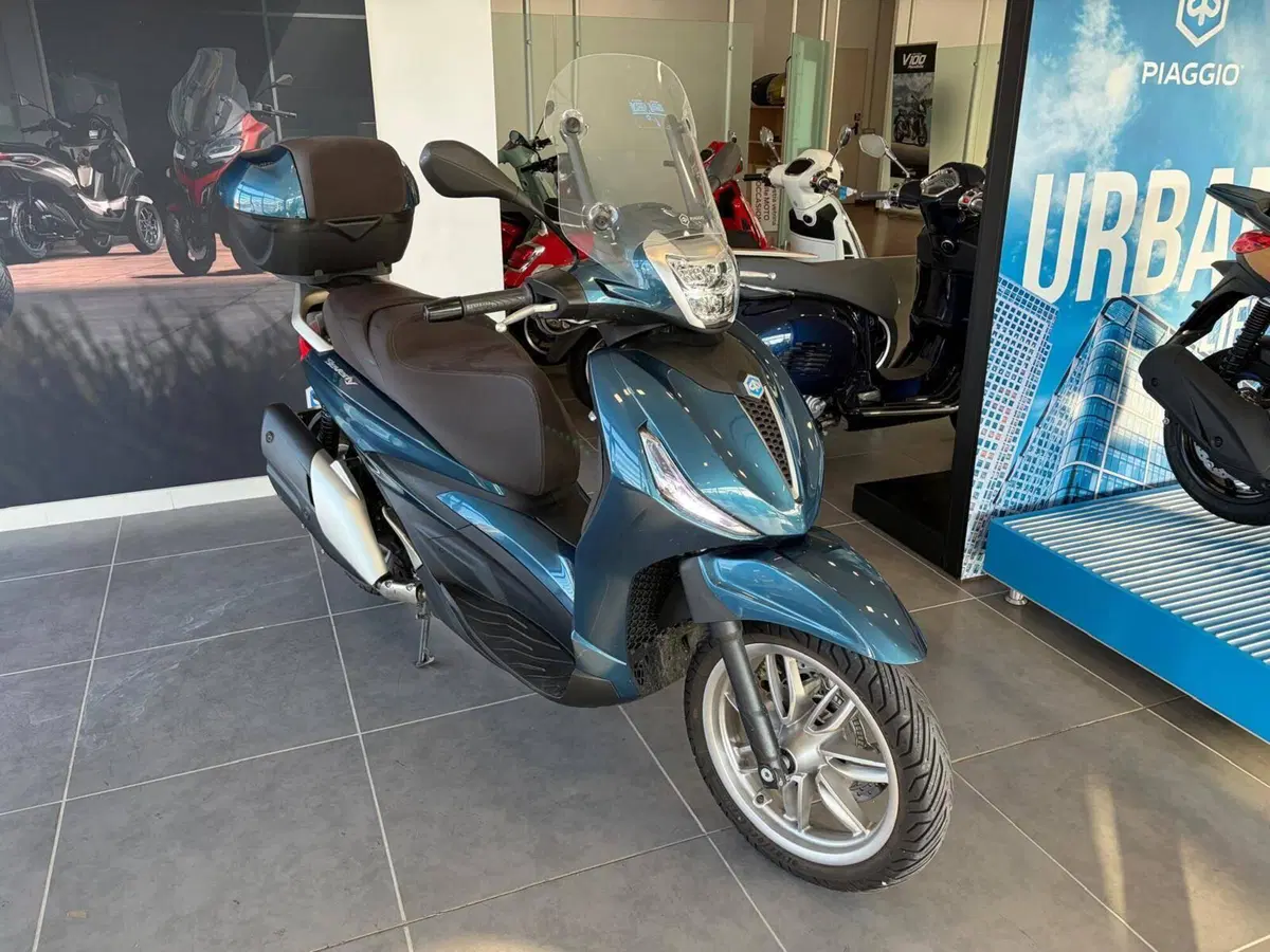 Piaggio Beverly 400 ABS-ASR (2021 - 24) (3)