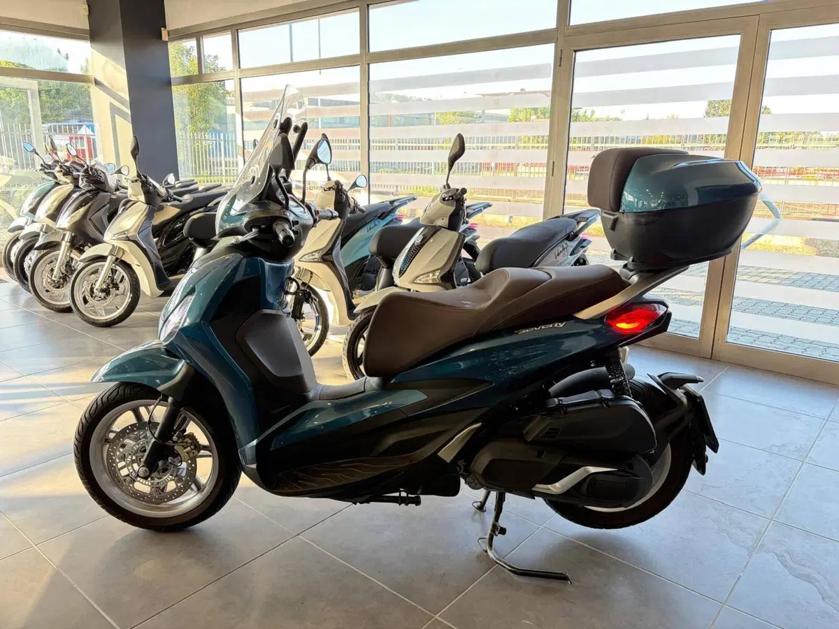 Piaggio Beverly 400 ABS-ASR (2021 - 24) (8)