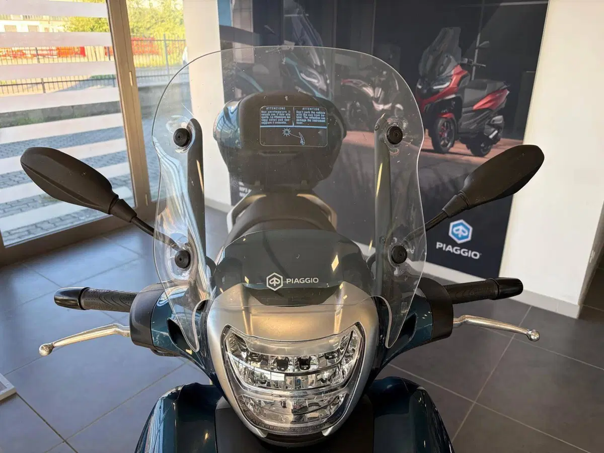 Piaggio Beverly 400 ABS-ASR (2021 - 24) (12)