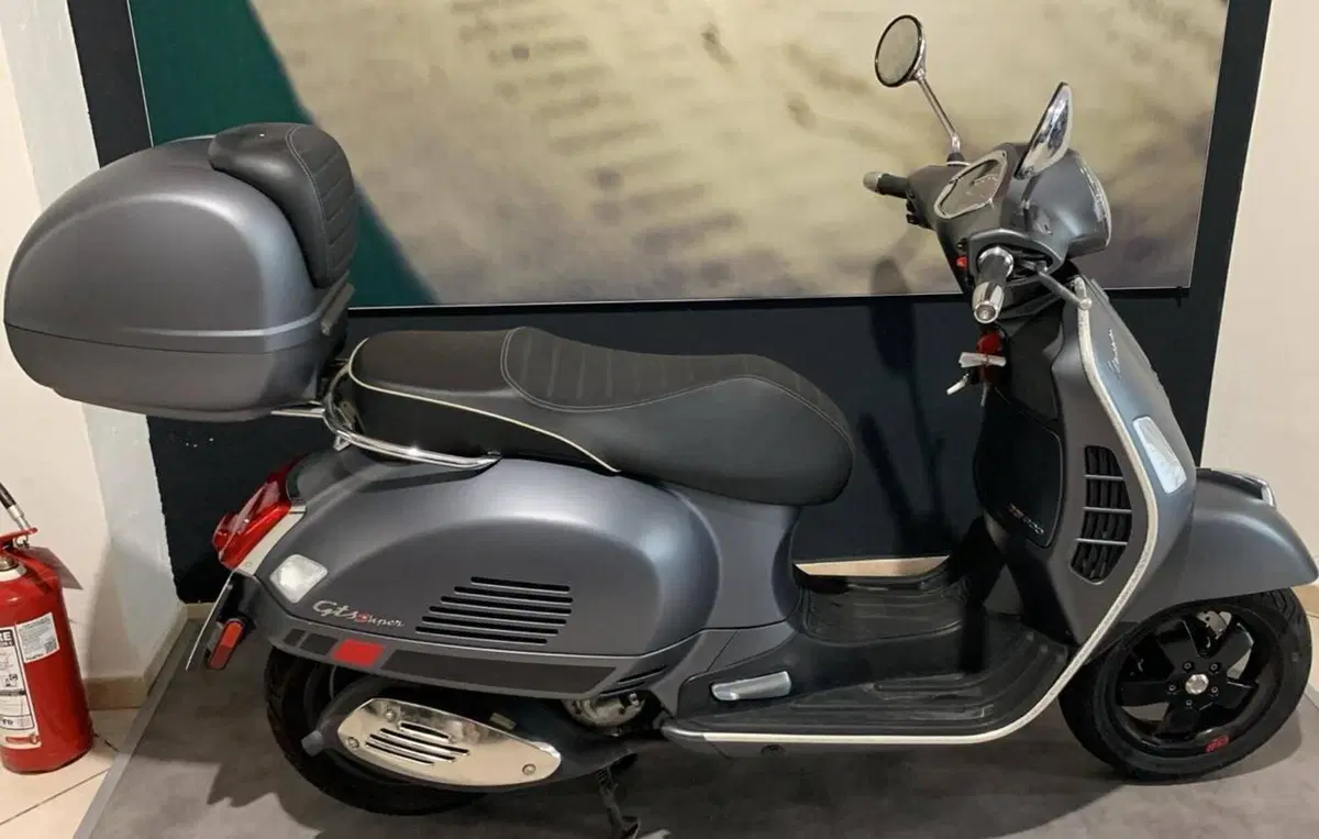 Vespa GTS 300 Super Hpe (2018 - 19)