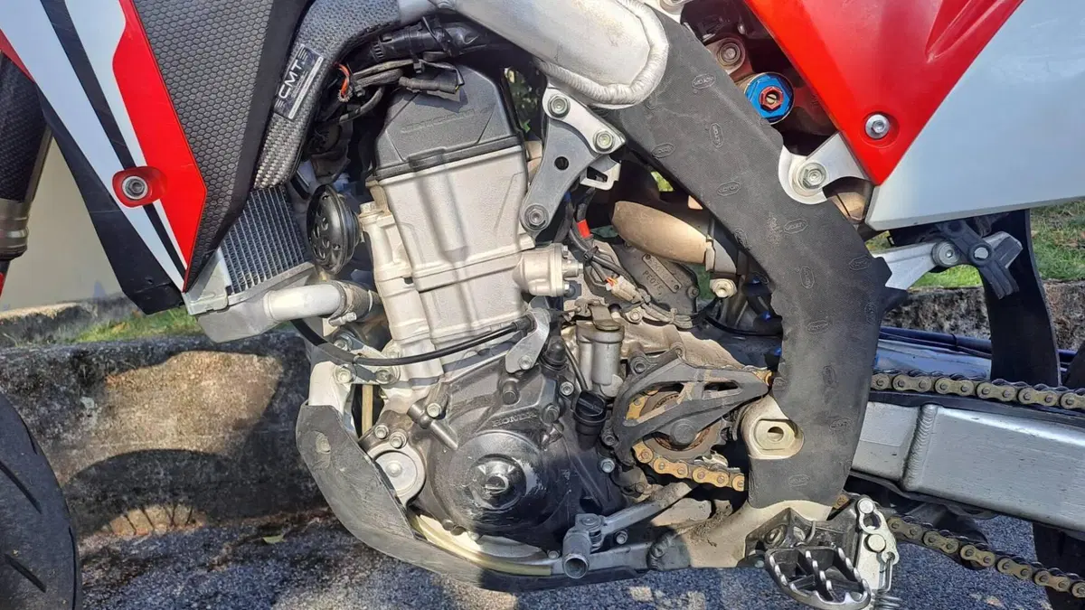 Honda CRF 450R (2019) (7)