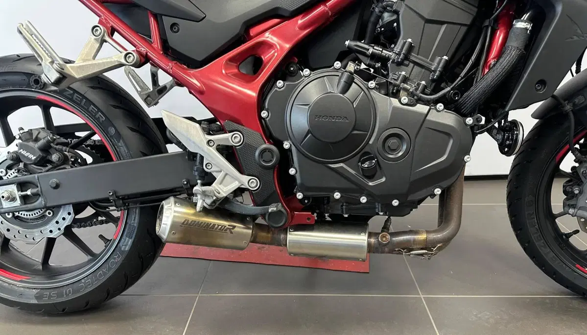 Honda CB 750 Hornet (2023 - 24) (3)