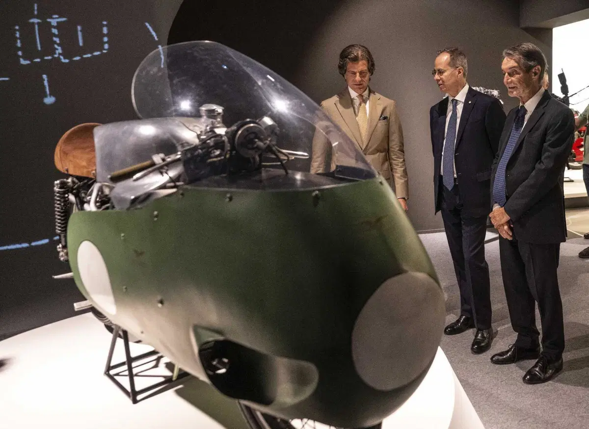 Inaugurato a Mandello del Lario il nuovo stabilimento Moto Guzzi [GALLERY] (4)