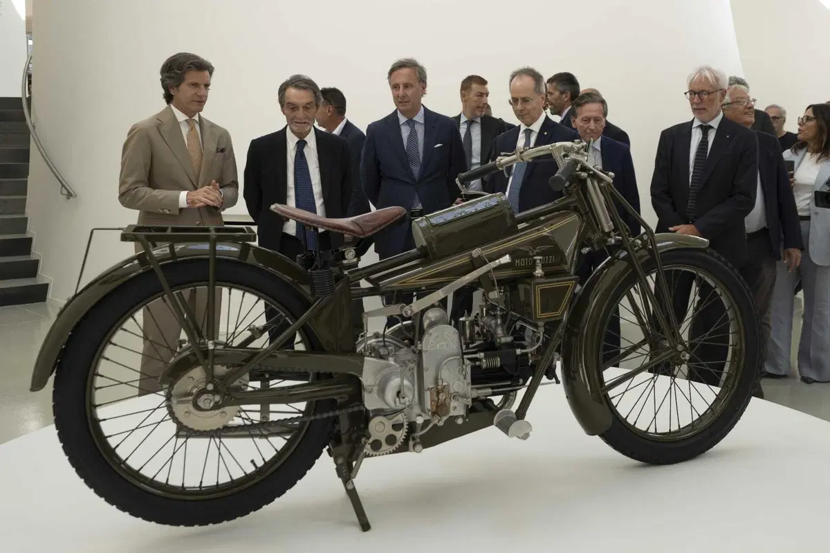 Inaugurato a Mandello del Lario il nuovo stabilimento Moto Guzzi [GALLERY] (5)