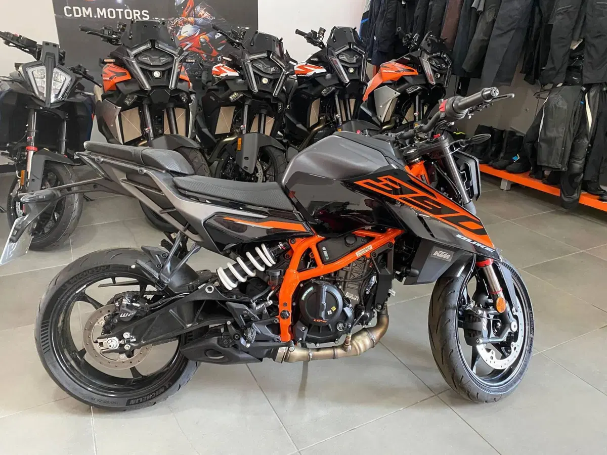 KTM 390 Duke (2026) (4)