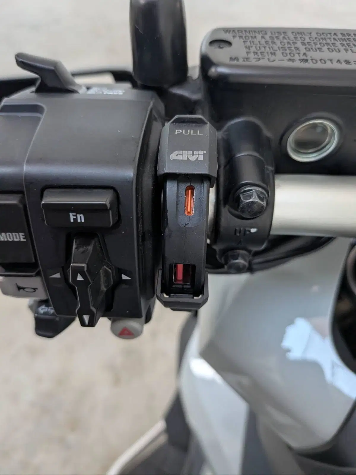 Honda X-ADV 750 DCT Adventure (2021 - 24) (2)
