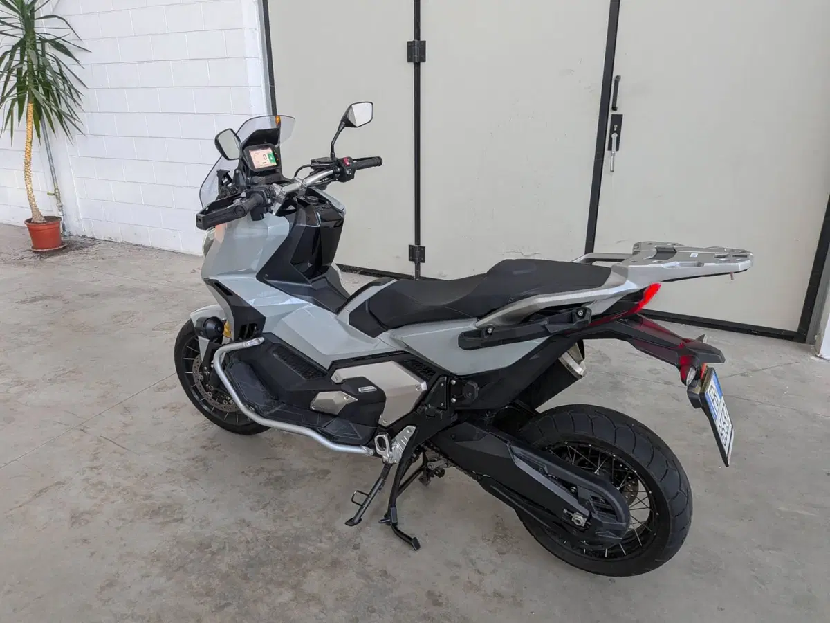 Honda X-ADV 750 DCT Adventure (2021 - 24) (7)