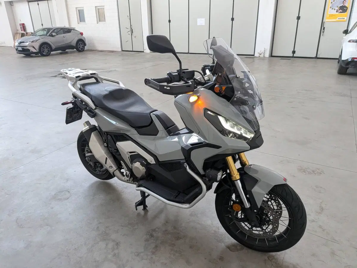 Honda X-ADV 750 DCT Adventure (2021 - 24) (9)