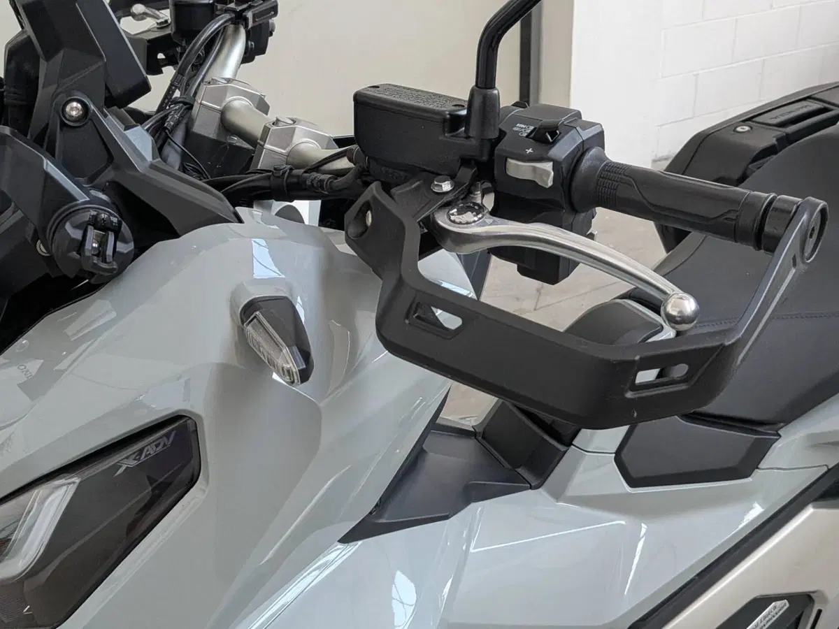 Honda X-ADV 750 DCT Adventure (2021 - 24) (11)