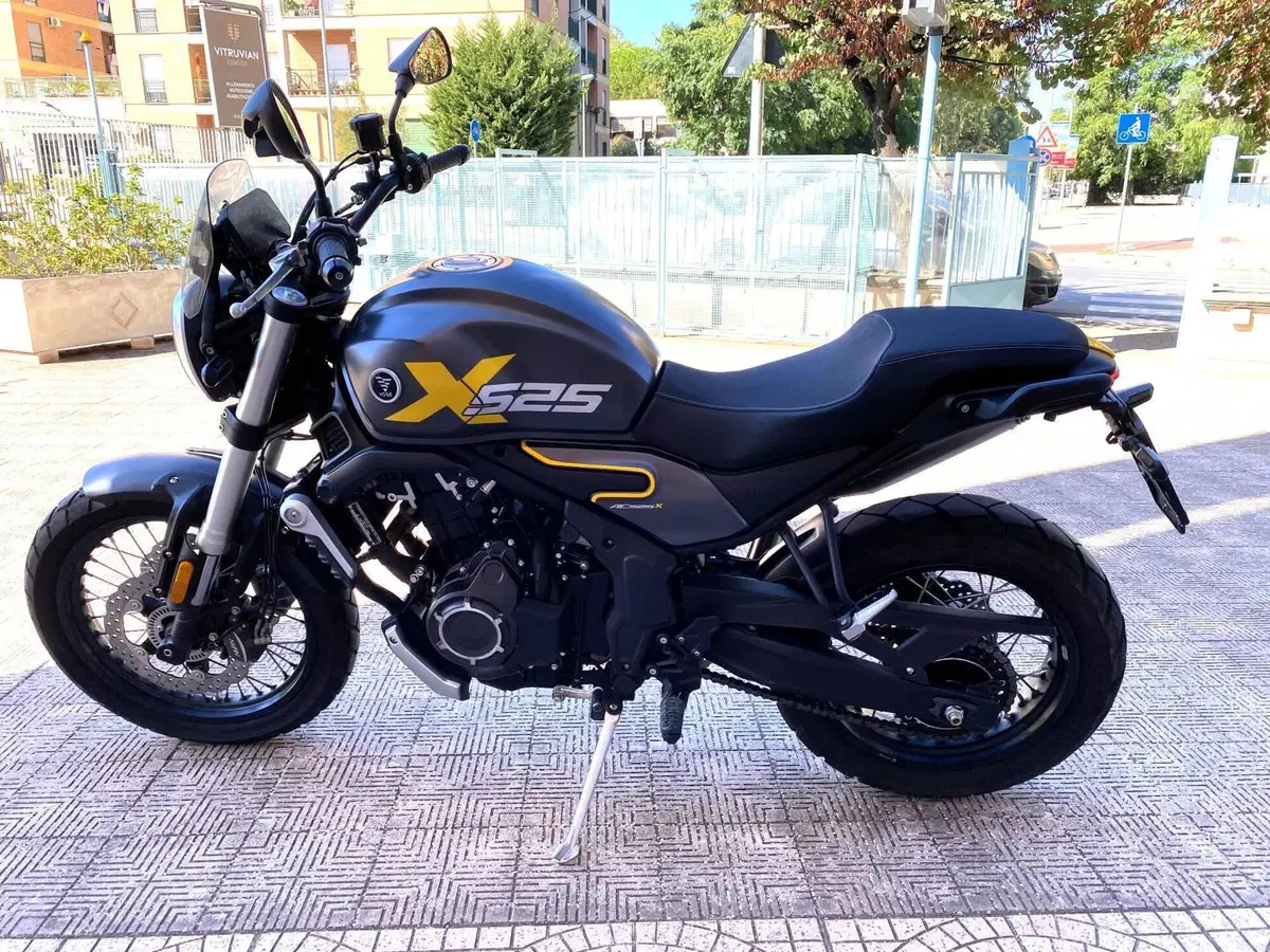 Voge Trofeo 525ACX Scrambler (2023 - 26) (2)
