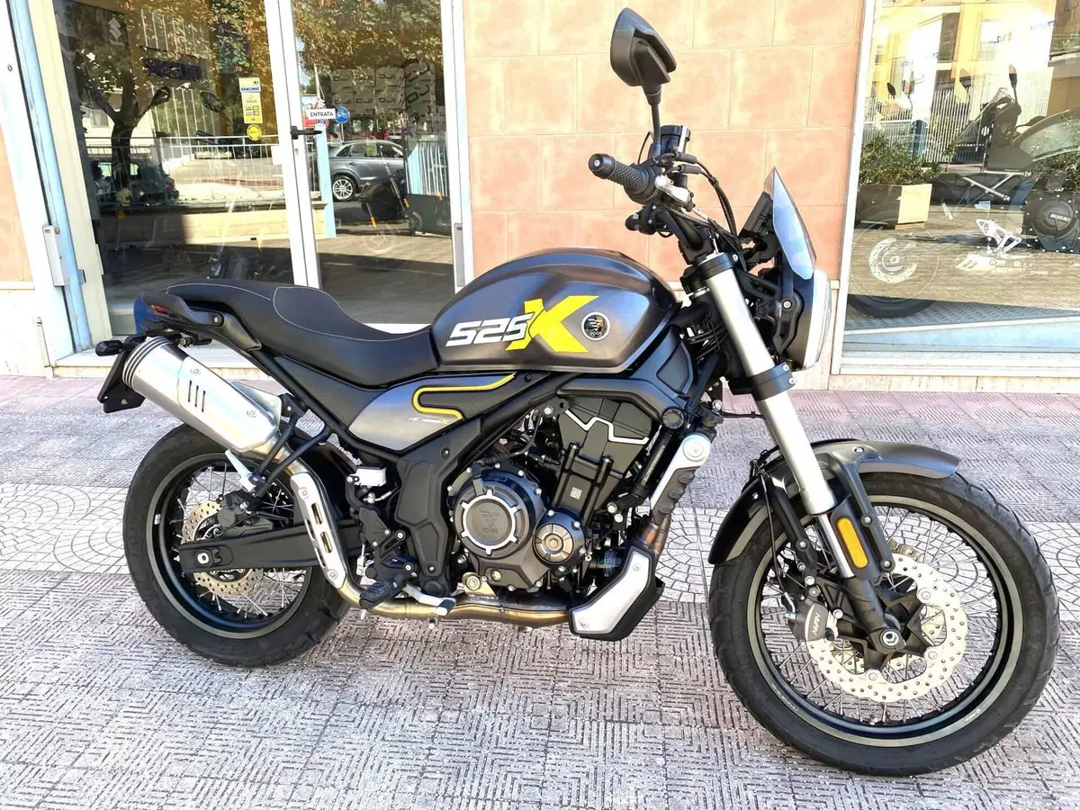 Voge Trofeo 525ACX Scrambler (2023 - 26) (6)