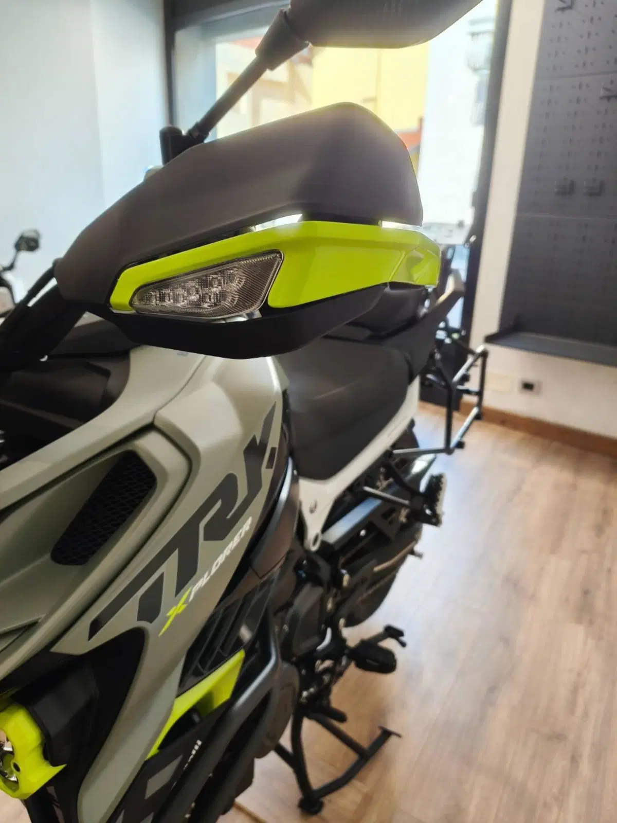 Benelli TRK 902 Xplorer (2026) (4)