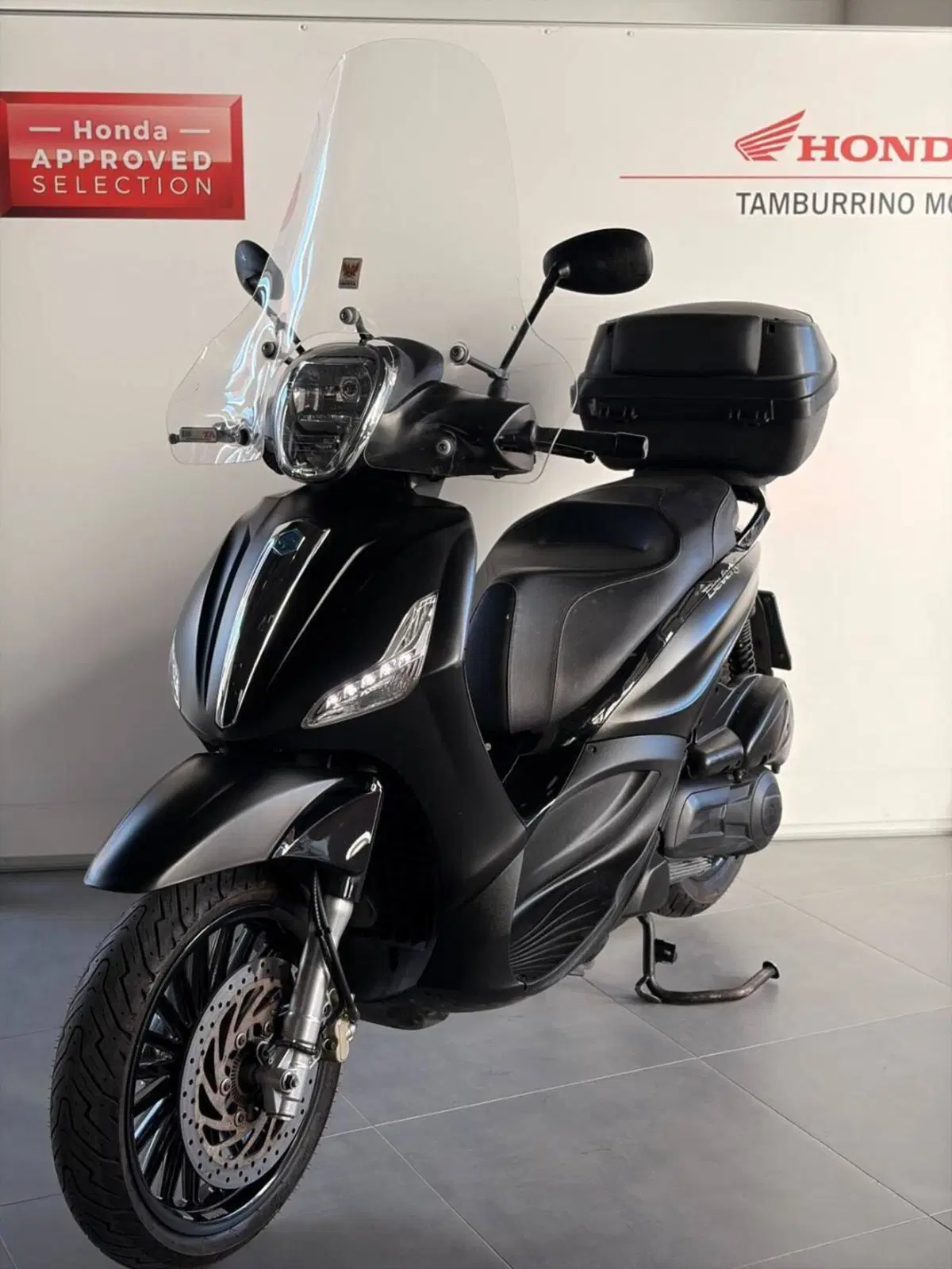 Piaggio Beverly 300 i.e. Police ABS-ASR (2017 - 20) (5)