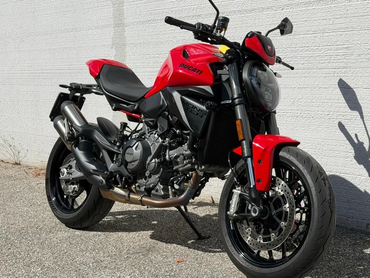 Ducati Monster 890 + (2026) (4)