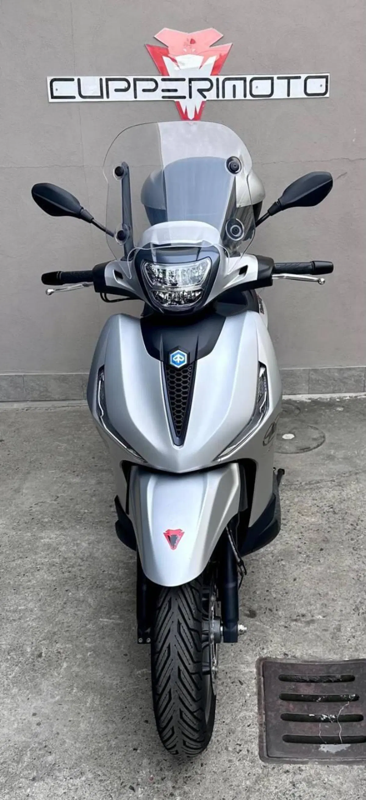 Piaggio Beverly 400 S ABS-ASR (2021 - 24) (2)