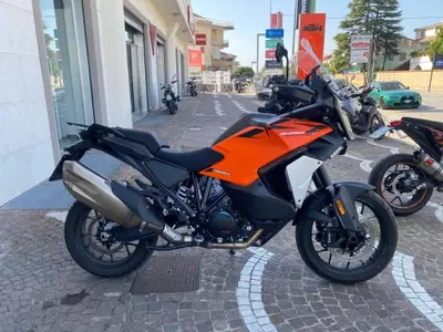 KTM 1390 Super Adventure S (2026) usata