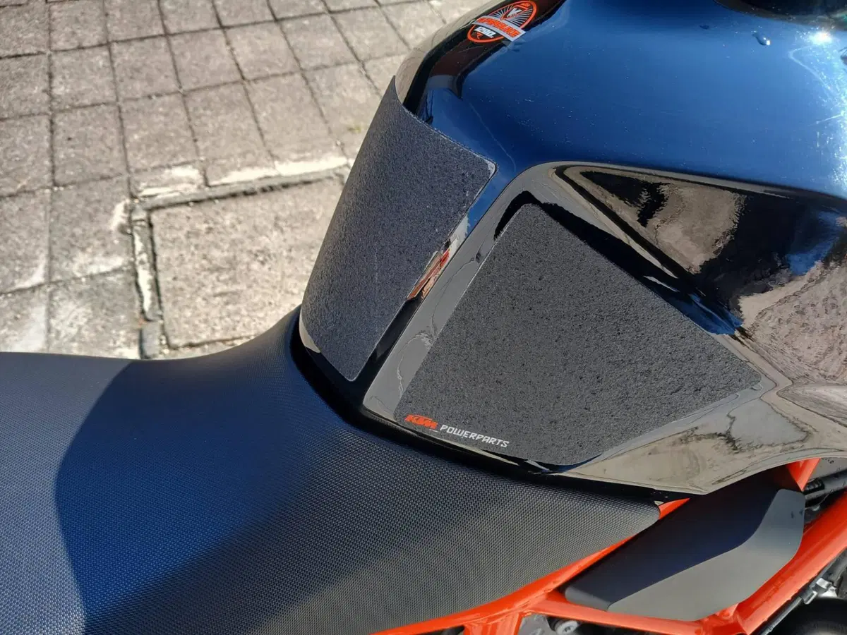 KTM 890 Duke R (2021 - 23) (7)
