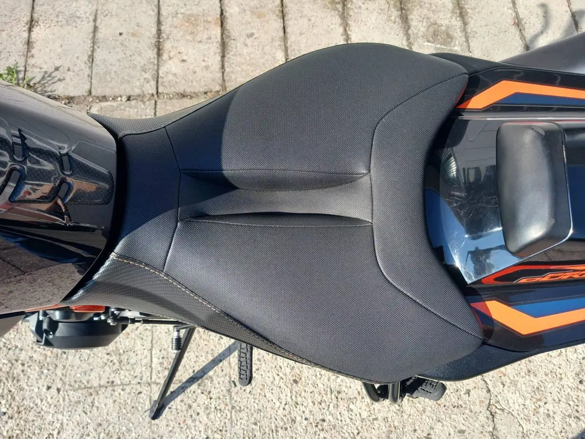 KTM 890 Duke R (2021 - 23) (4)