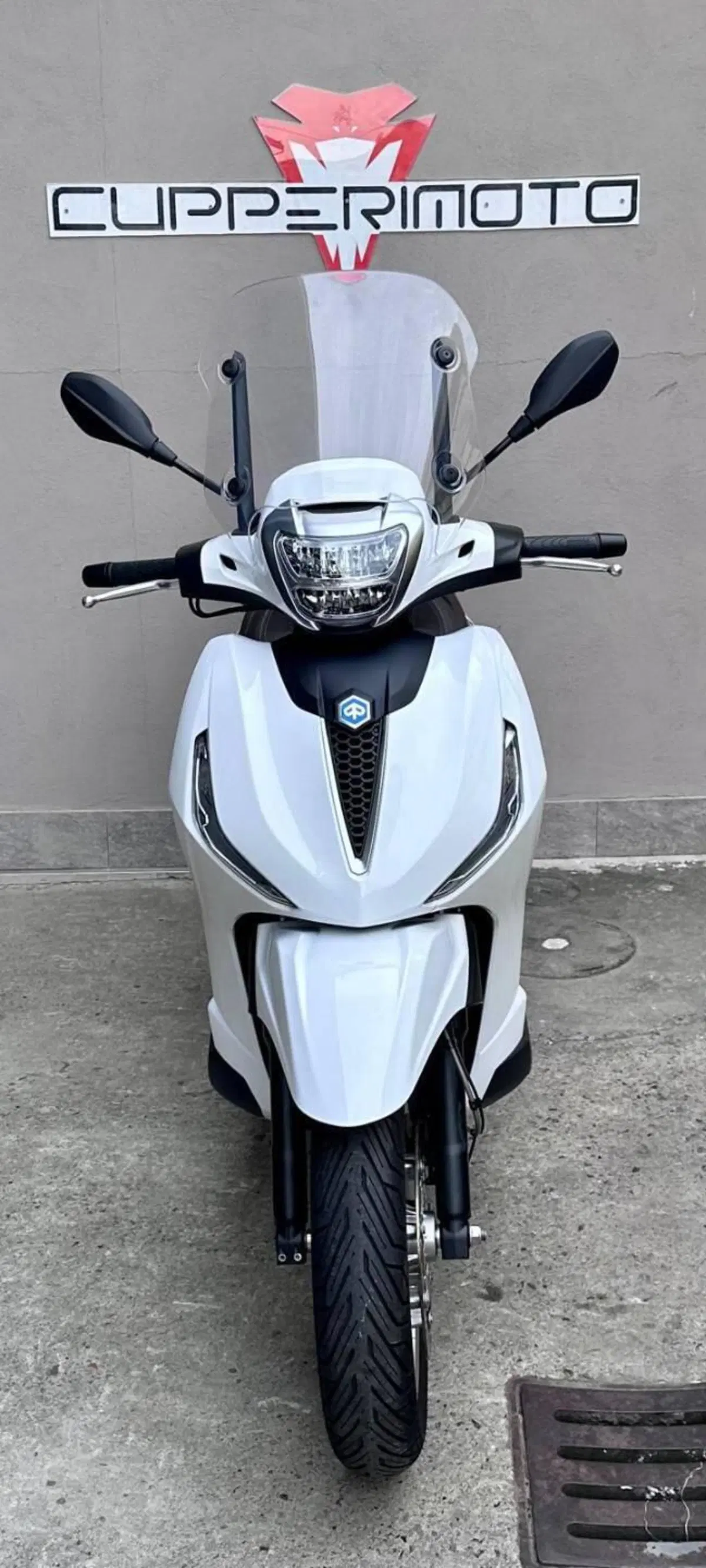Piaggio Beverly 400 ABS-ASR (2021 - 24) (4)